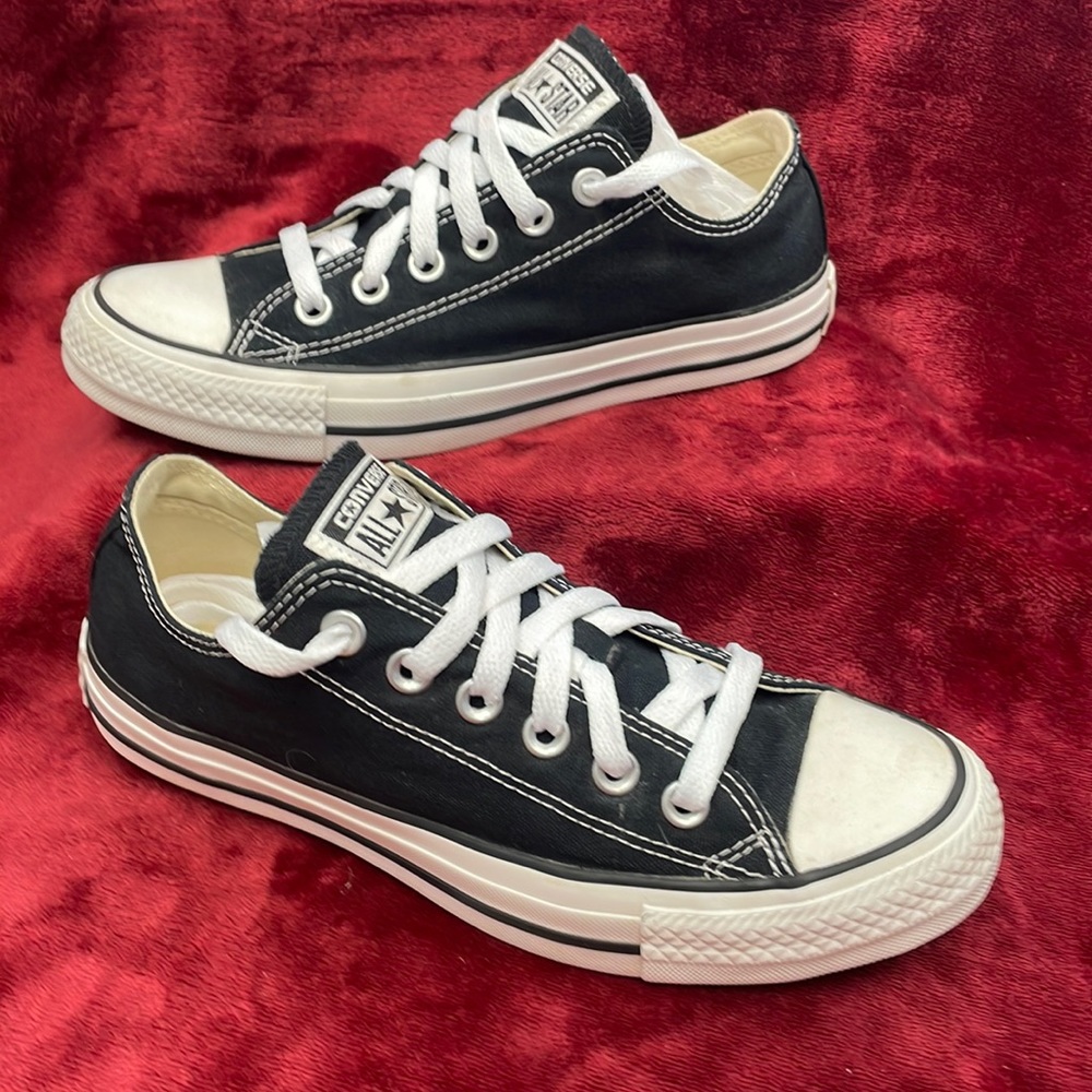 CONVERSE CHUCK TAYLOR All Star Low Top Unisex Canvas Sneaker Shoes W7 M5